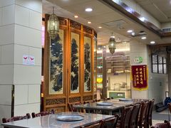 大堂-西安贾三灌汤包·回坊小吃·清真炒菜(北院门总店)