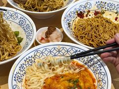 -李与白包子铺(桐梓林店)