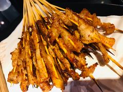 -何师烧烤·香辣蟹·川菜·30年老品牌(太古里旗舰店)