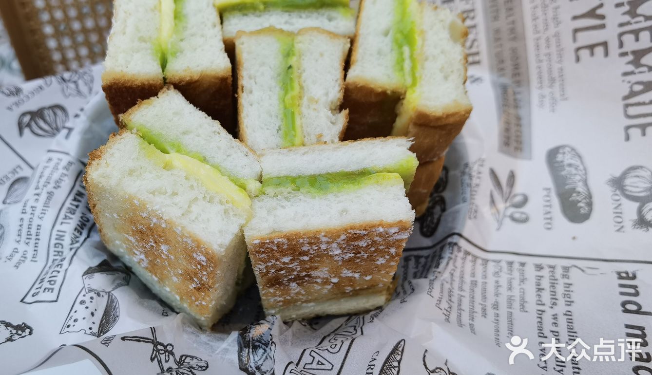 可惜卖完了，只能点薄脆皖鱼