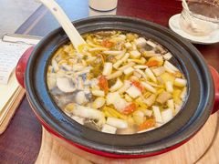 山菌土鸡汤-雷峰塔·藕香居餐厅