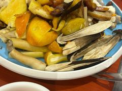 -菌之家·专业纯野生菌火锅·特色炒菌