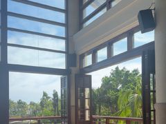 -亚龙湾喜来登·美景台大堂吧