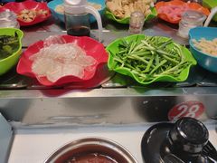 -美味自助旋转小火锅(天生路店)