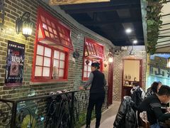 -东口码头·烧鸽子·鱼头泡饼·地方菜(金鹰悦城店)