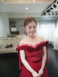-雪莉美妆婚纱馆