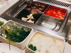 -海底捞火锅鲜切牛肉主题店(长寿路店)