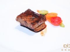 雪花牛肉牛肝菌-诺莱仕游艇会