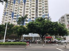 -彳亍咖啡·这里(水湾路店)