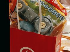 -海底捞火锅(新松江路生日主题店)