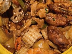 -多嘴肉蟹煲(万达店)