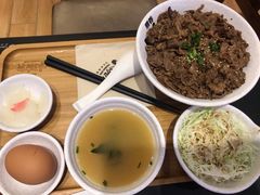 心意满满肥牛-熊吞·大碗丼烧肉饭(清江浦区万达店)
