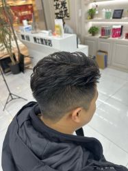 -尤司男士国潮理发馆