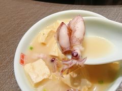 -乔家小院•非遗驴肉•本地小海鲜(滨河路店)