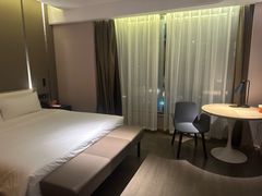 -珠海拱北富华里环宇城亚朵酒店