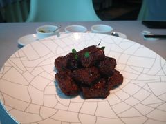 沪市牛肉粒-屋里厢上海菜馆