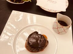 -Salon de The de Joel Robuchon(外滩18号店)