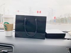 -MCM(比斯特上海购物村店)