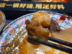 -老牌坊云南鱼豆花火锅(哈西万达店)