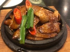 -河畔春天时尚餐厅