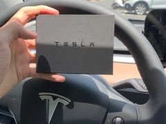 -TESLA 特斯拉(上海太古汇体验店)