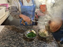 -正宗杨记普洱酸醋米线(总店)