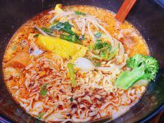 -刁四藤椒麻辣烫(武夷山路店)