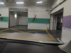 -BFC外滩金融中心停车场