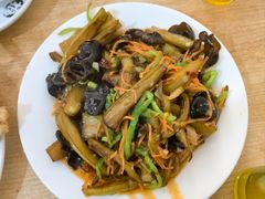 -东北特色菜馆(珞喻东路店)