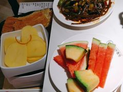 -潮牛壹号鲜牛肉火锅(世界城广场店)