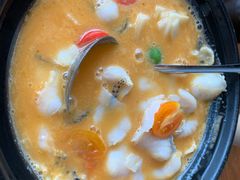 版纳野果酸汤鱼-云海肴·汽锅鸡·云南菜(天山百盛优客店)