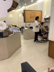 -MARTIN'S BARBER SHOP男士理发馆