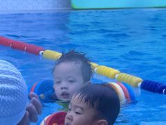 -龙格亲子游泳·水育早教中心(华亿大润发店)