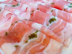 -毛辣果·贵州红酸汤牛肉火锅(西单店)