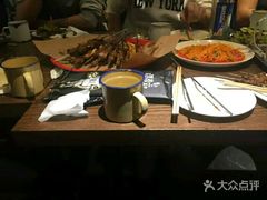 -喝丢一只鞋辣炒海鲜小烧烤(三八广场店)