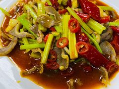 -独一佳老胡湘菜馆(矿山路店)