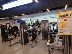 -超鹿运动(达信大厦店)