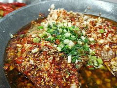 铁板鲫鱼-六弟特色小馆(人民新村店)