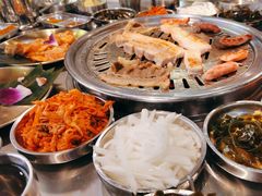 -哈哈碳都·牛肋条无限自助烤肉(宝龙店)