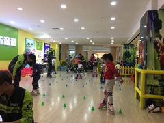 -阿布溜溜(同曦假日百货店)