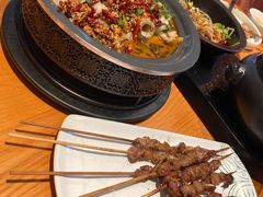 -云海肴·汽锅鸡·云南菜(天山百盛优客店)