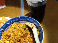 -包整·丝娃娃(一览甲秀楼风景店)