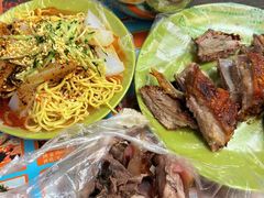 -艾力江和田馕坑烤肉店