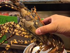 -J Daeng Seafood