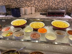 自助调料区-上海临港美爵酒店·铃兰西餐厅