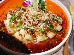 -三人行骨头王火锅(长寿店)