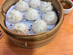 蟹粉鲜肉小笼8只-莱莱小笼·乔艾