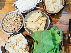 油麦菜-范贤光鸡公煲(平乐园总店)