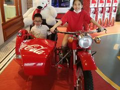 -东方明珠·可口可乐欢乐餐厅