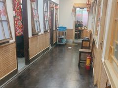 -老渔翁炖鱼坊(黄海西路东山店)